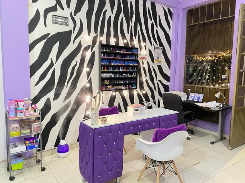 Caprichos Make Up & Nails